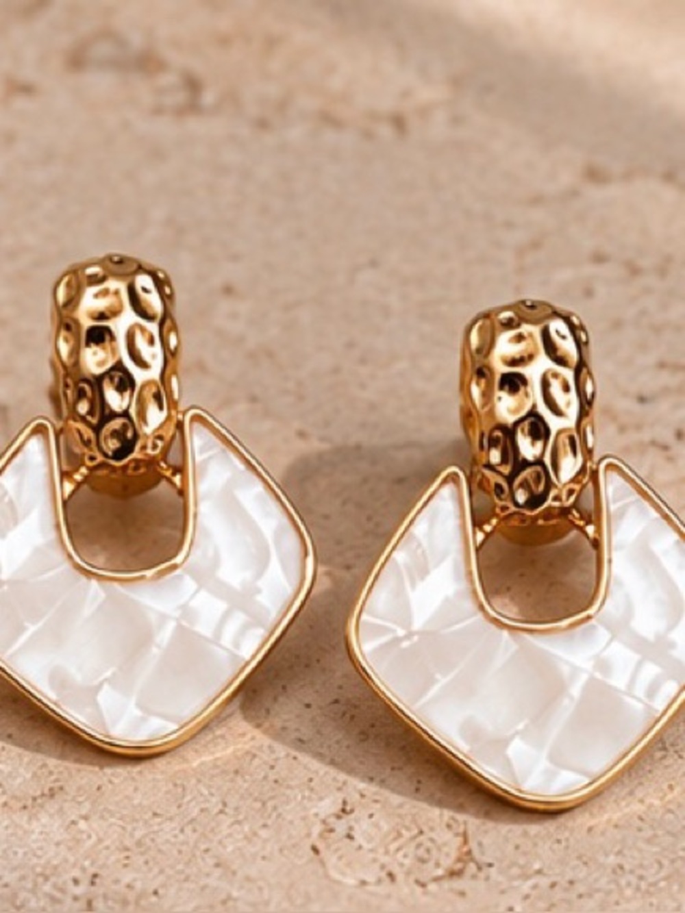 Elegant Gold & Pearl Geometric Statement Earrings - Picture 3 of 5